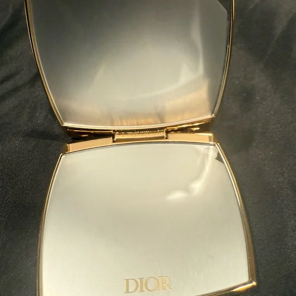 Dior Compact Mirror Double-Sided Mirror Gold Brand New (in wrapping) - Picture 13 of 16